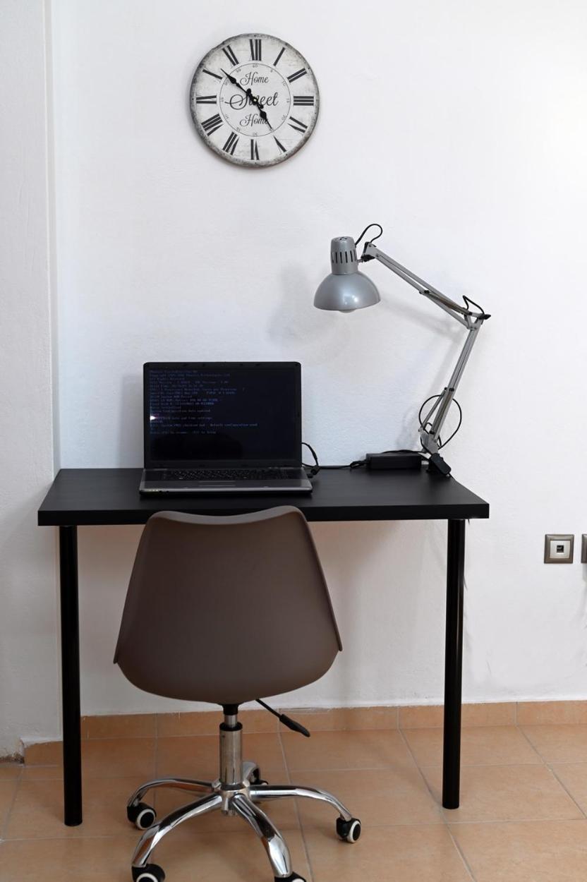 Oasis Lower Ground Floor Apartment Аргос Екстериор снимка